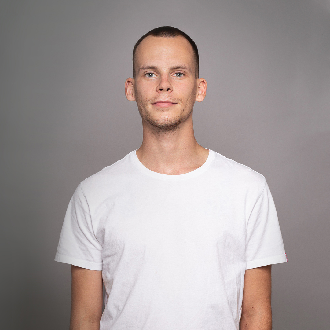 Bruno Huska - Graphic Designer